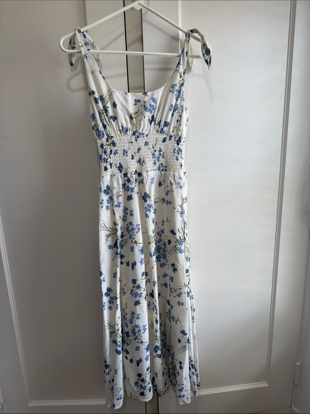 Sleeveless White Floral Maxi Dress with Blue Print